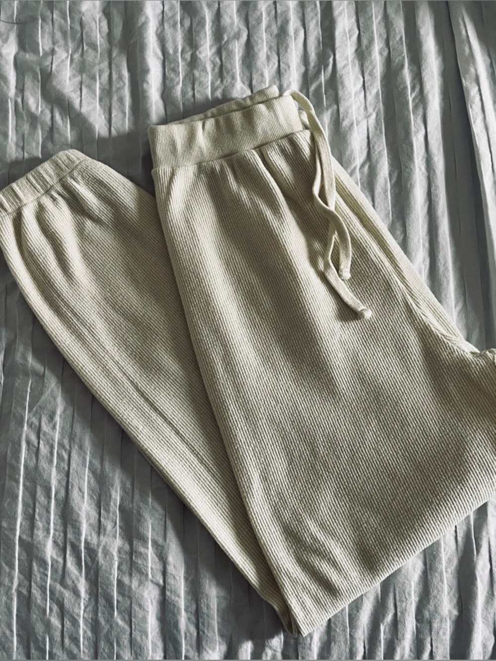 SKIMS Ivory Waffle Knit Joggers 🤍 Cozy Chic Lounge Pants | Off-Duty Model Look
